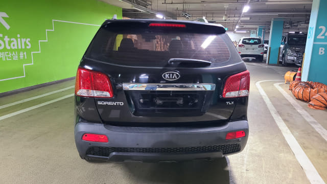 2010 KIA SORENTO R