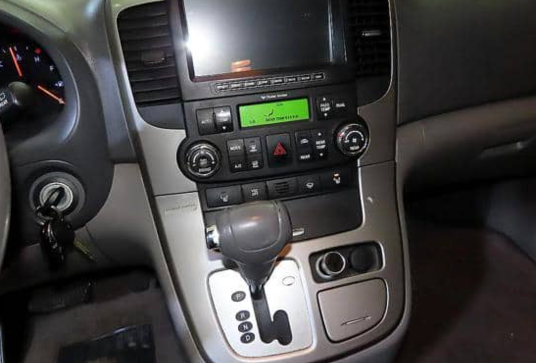 2014 KIA GRAND CARNIVAL