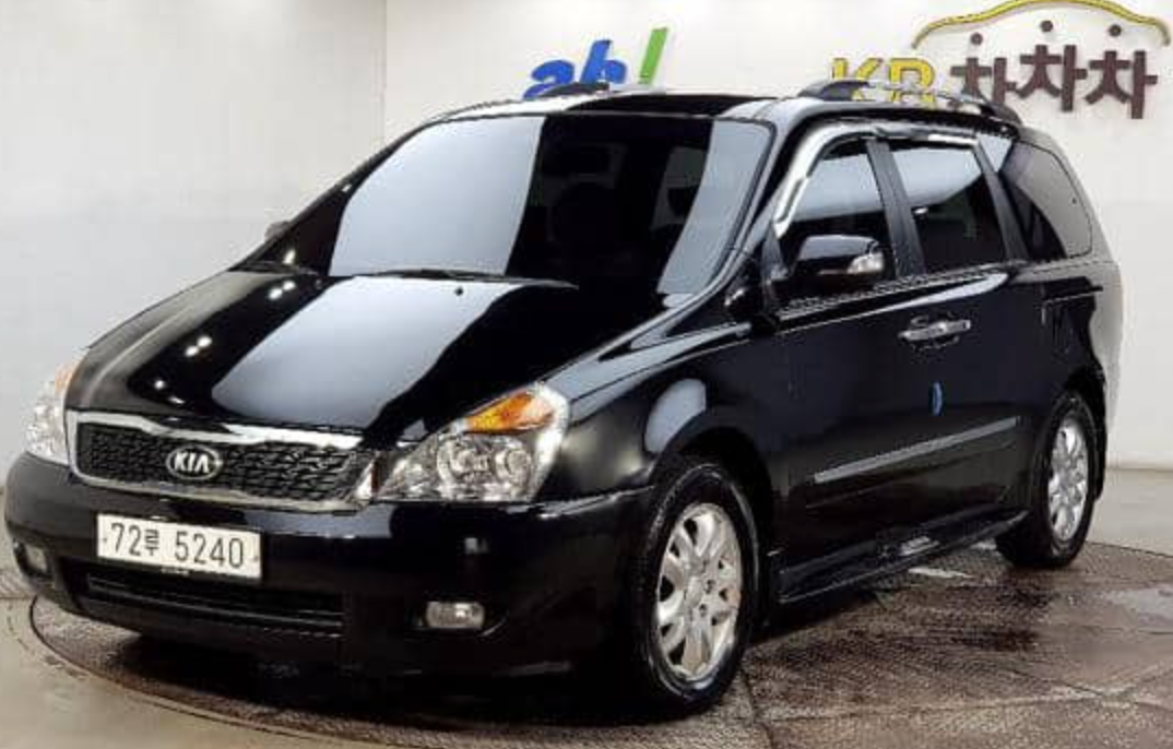 2013 KIA GRAND CARNIVAL