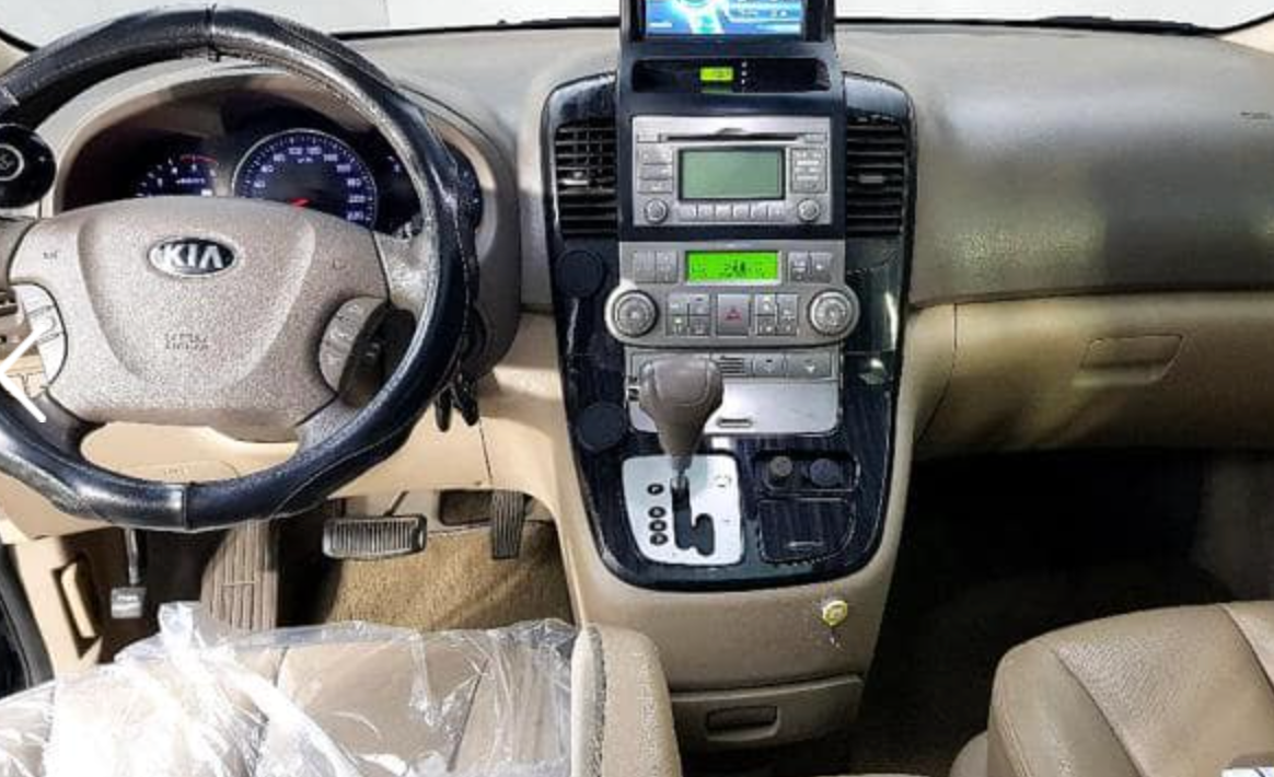 2013 KIA GRAND CARNIVAL